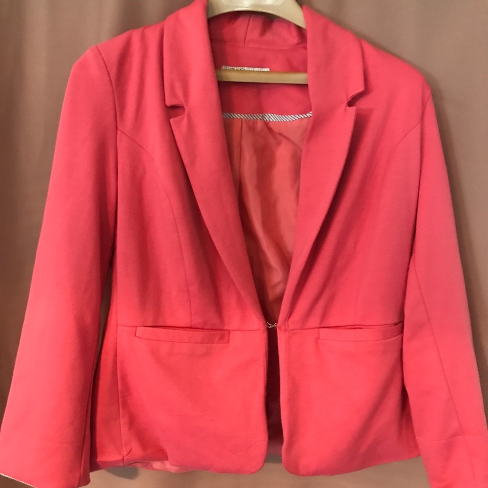 Kamea coral lined Blazer